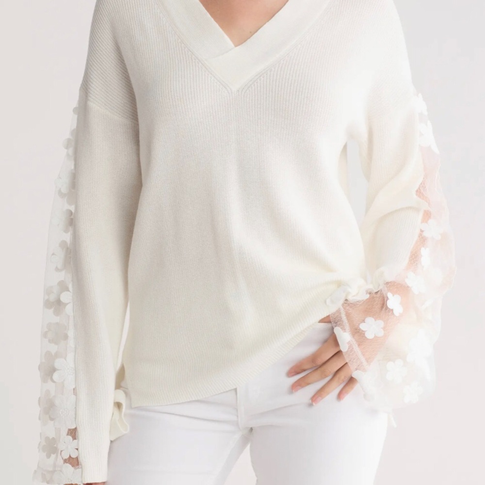 FRENCH CONNECTION Caballo Appliqué Flower Long Sleeve Sweater White Sz  SM